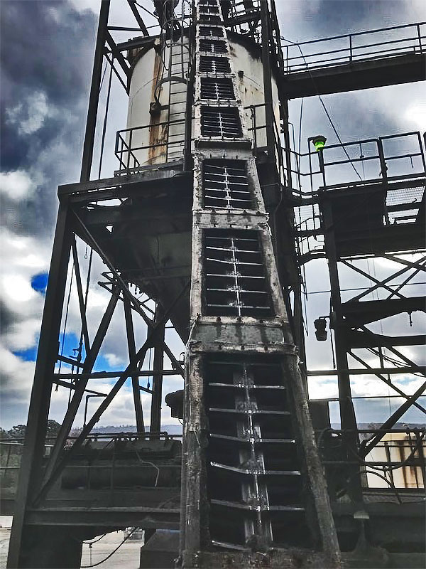 newsletter-ash-handling-photo